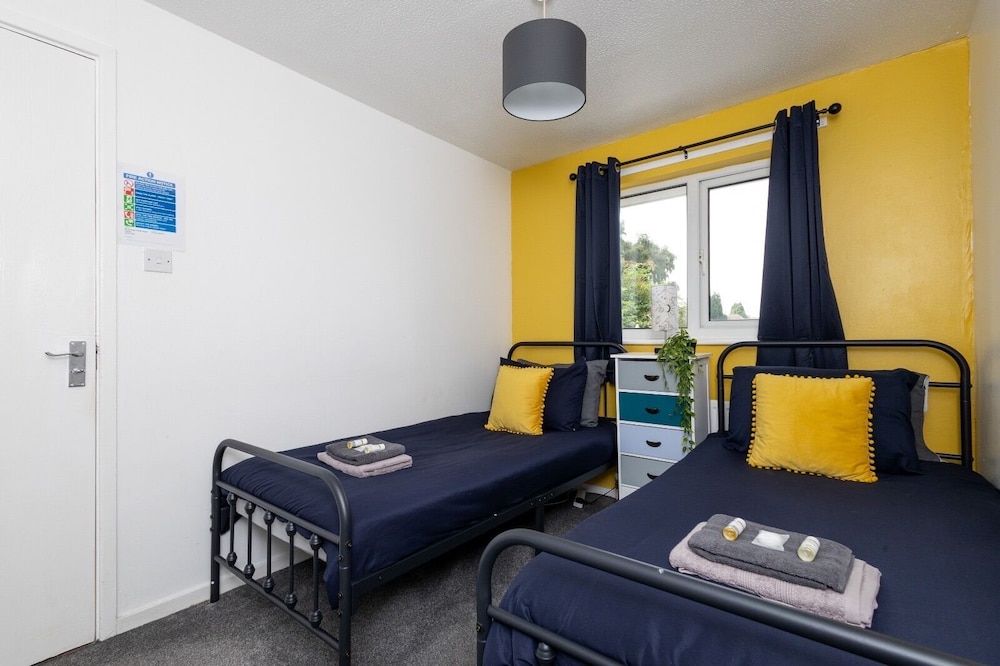 6 Guests - Pet Friendly - 10min Leeds City Centre