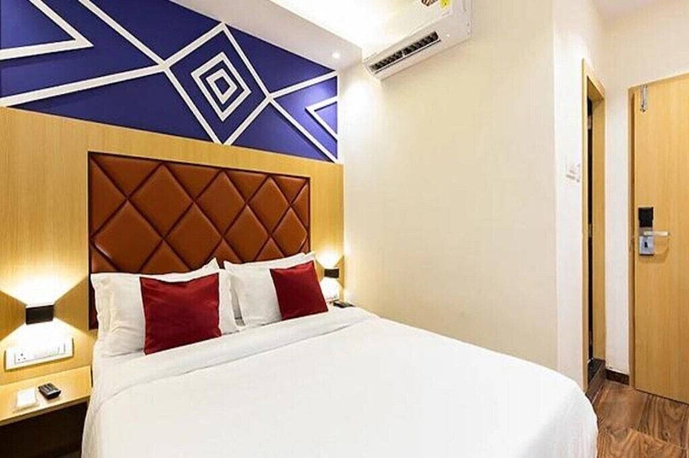 Hotel Aarti Residency