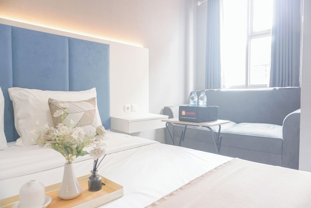 Comfortable Design Studio Room At Transpark Juanda Bekasi Timur Apartment