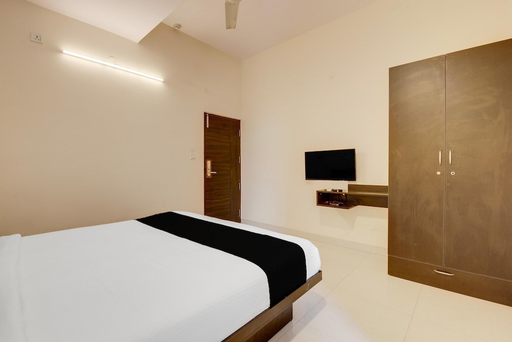 Cosy Stays at HBR Layout