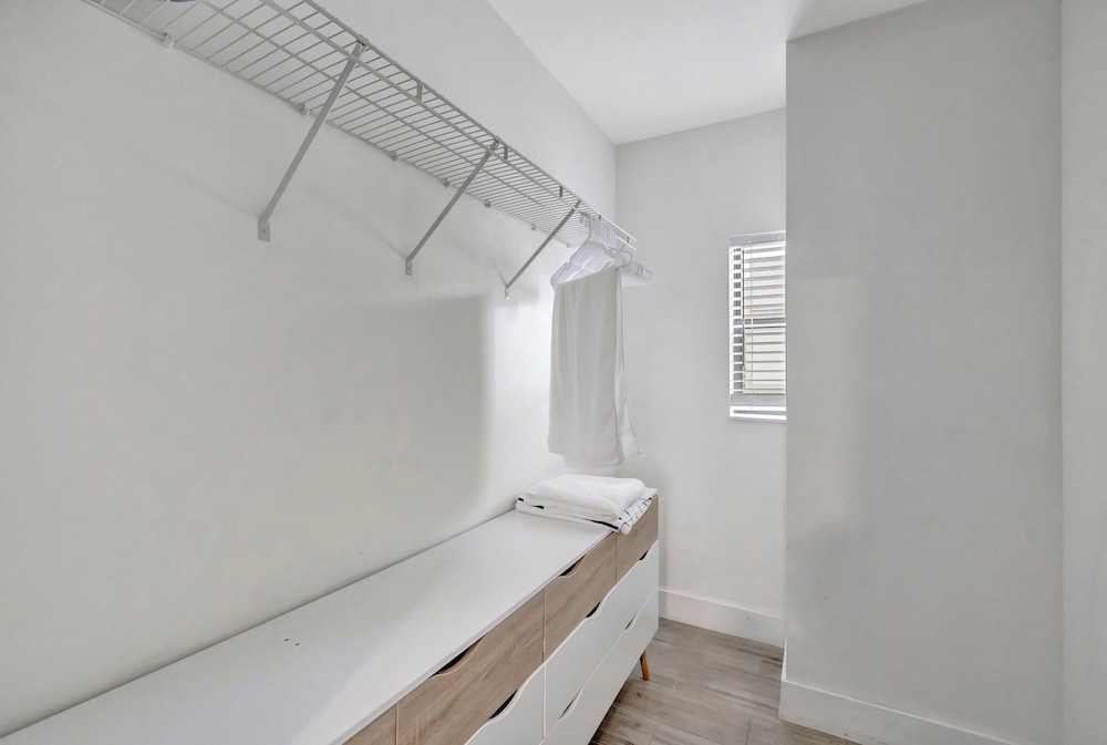 Townhome-10 mins to FTL Beach & Downtown
