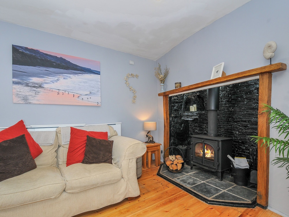 Stone's Throw Cottage