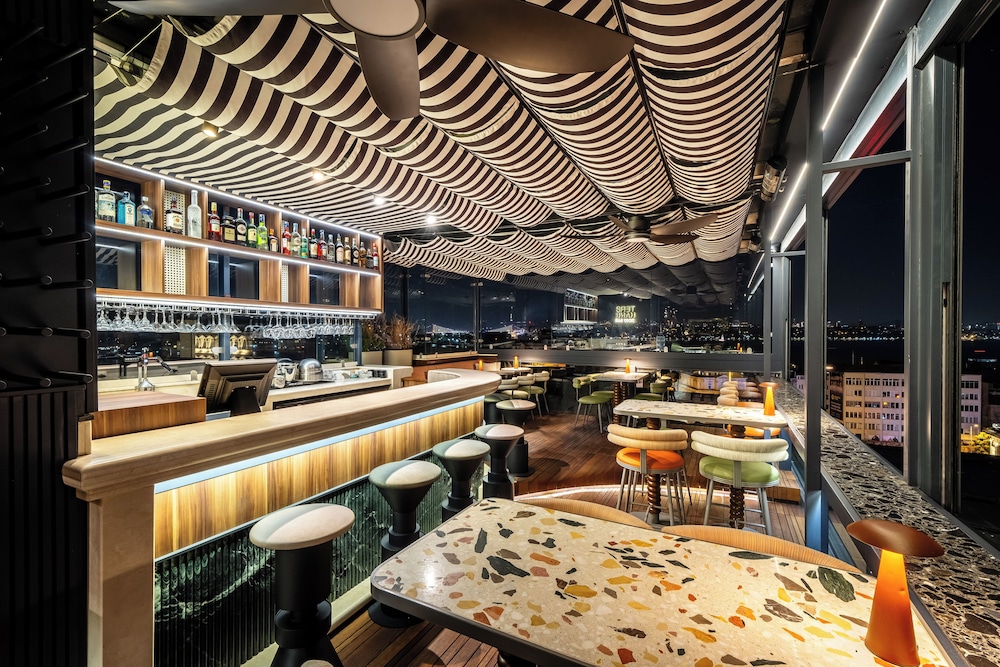 Momento Golden Horn Otel - Image 34