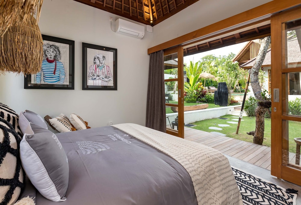 Villa Chempaka by Alfred in Bali - New Luxe Tropical 4BR Dream Villa in Canggu
