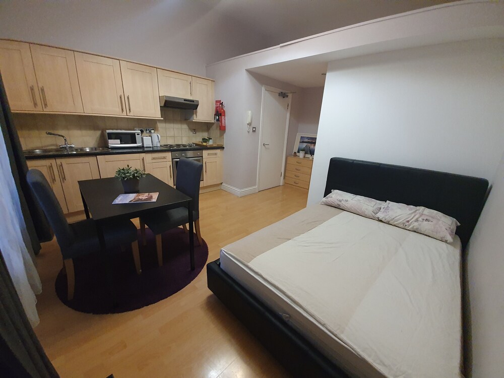 Studio Apartment in South Kensington 14