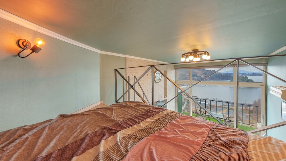 Yeosu Island Pet Pension