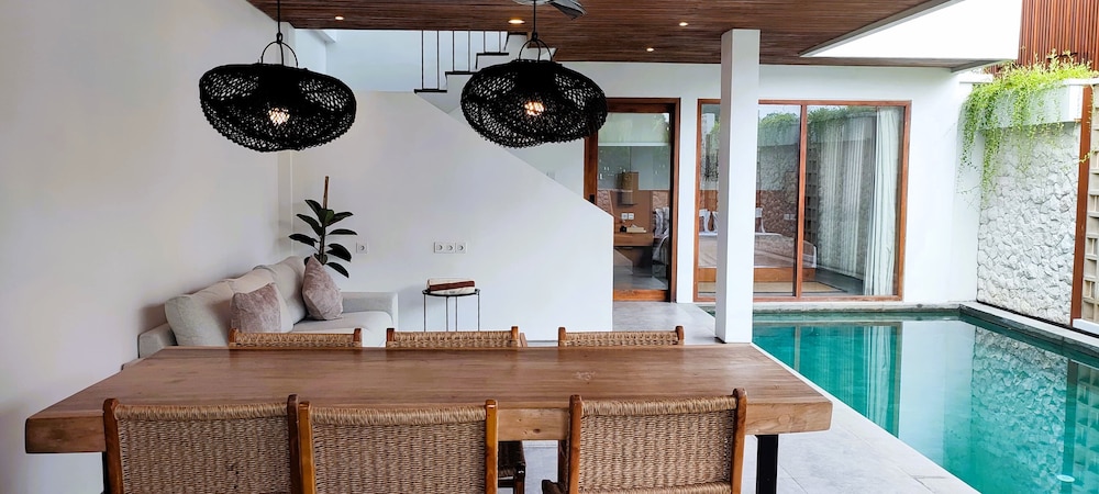Villa Casanaya Pererenan Canggu