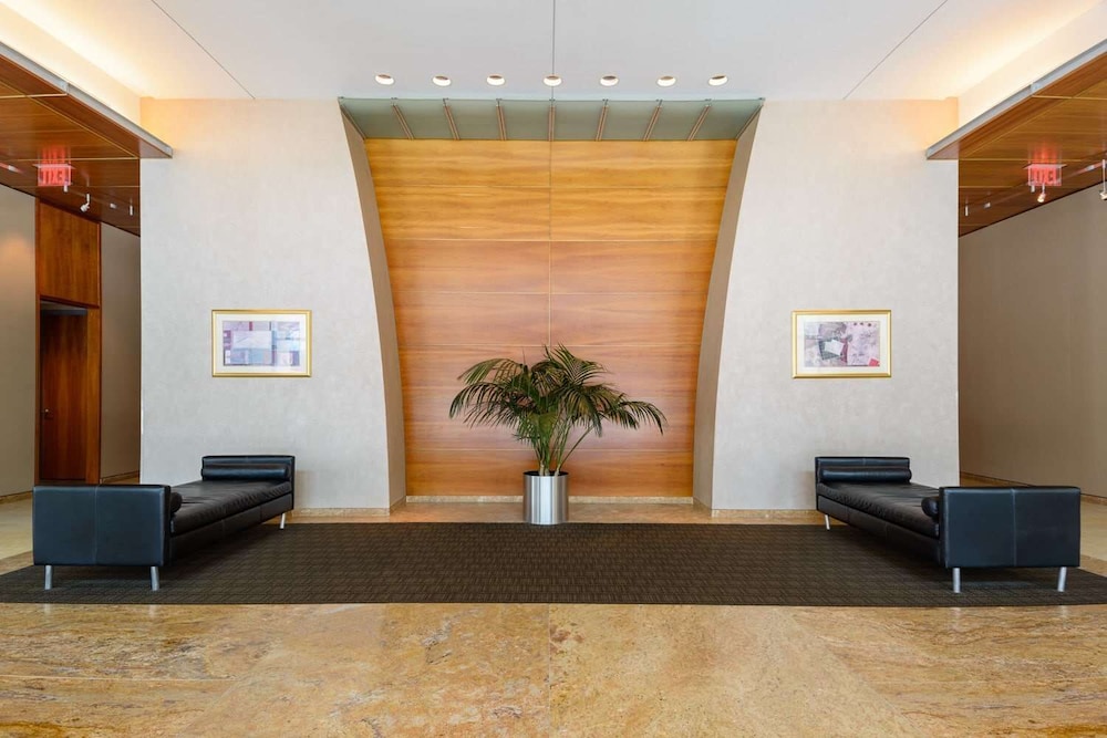 Broadway Plaza, Trademark Collection by Wyndham