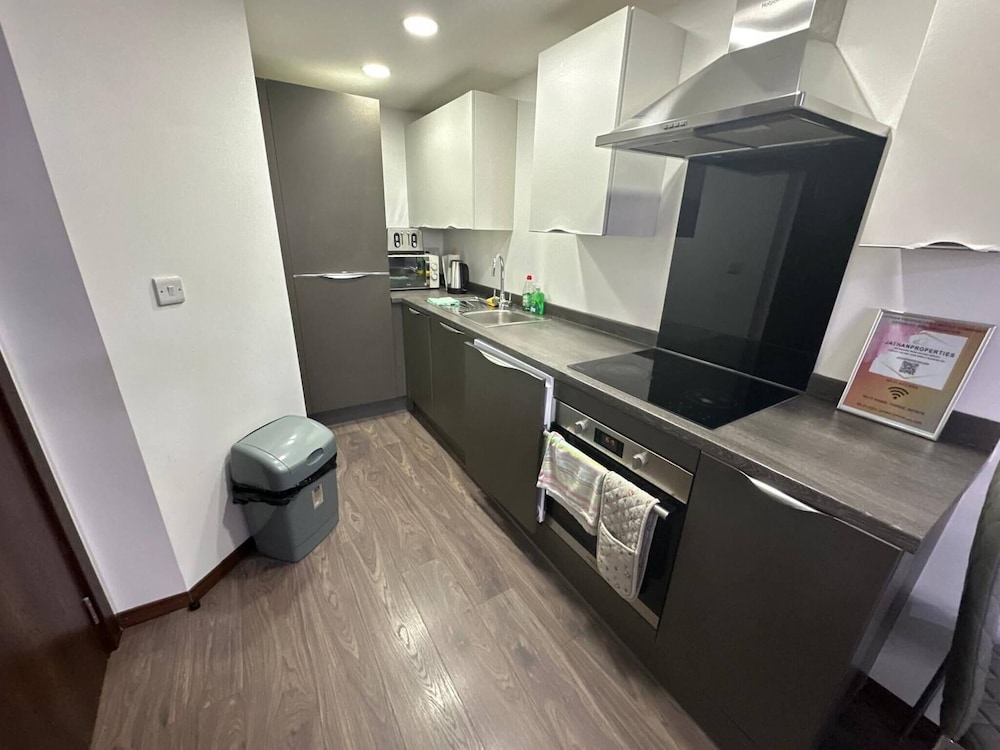 Elegant 1BR Gem Near NEC & Resorts World