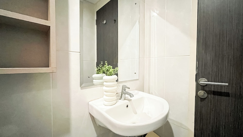 Sage Tone 1Br At Serpong Garden Apartment