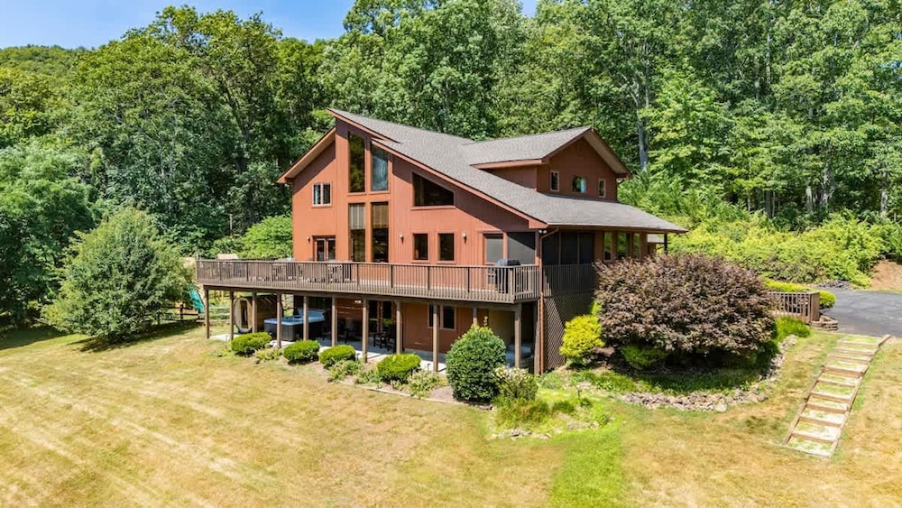 Love Afton Cabin - Family Home
