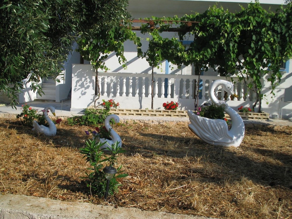 Mikro Nisi Studios