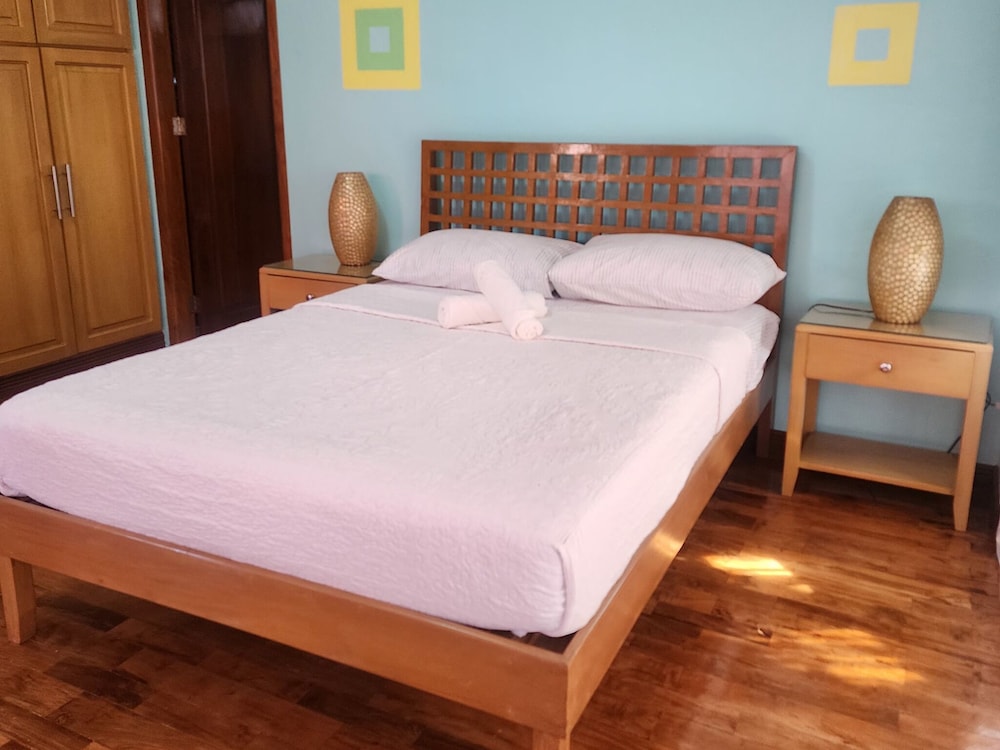 Kulibangbang Beach Resort