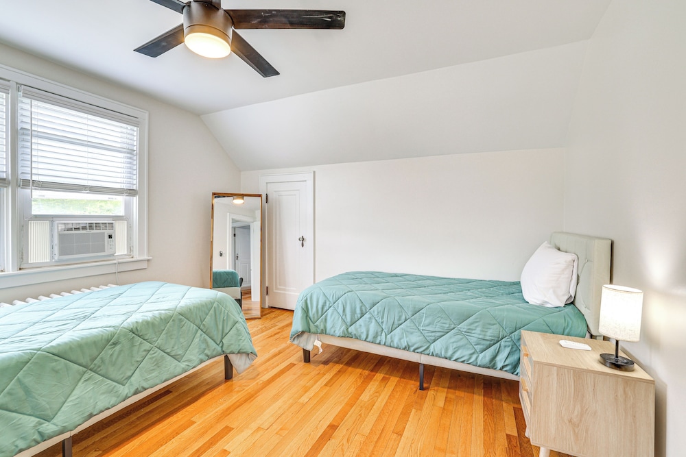 Fish & Ski: Lakefront Retreat By Mt Southington