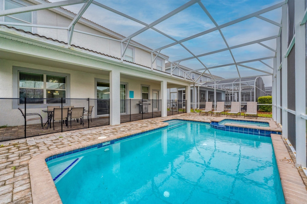 9BR Villa Home Theater Pool Sleeps 16