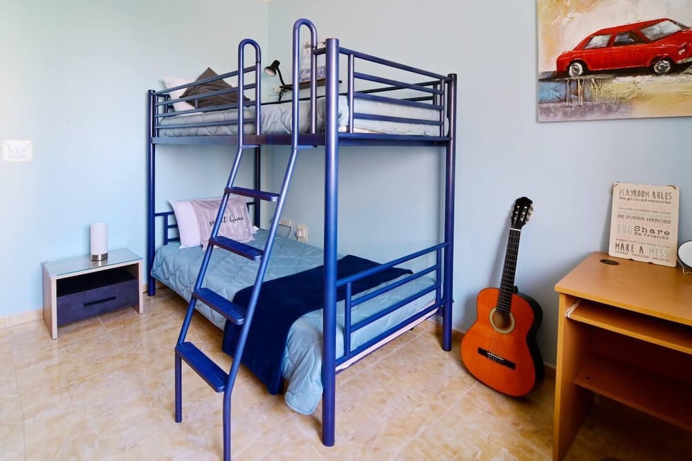 Peaceful Haven With Stunning Views Close to sea view 2