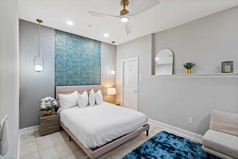 Enchanted Garden Resort 2 Miles from Disney 4 Bedroom Townhome 4 Townhouse