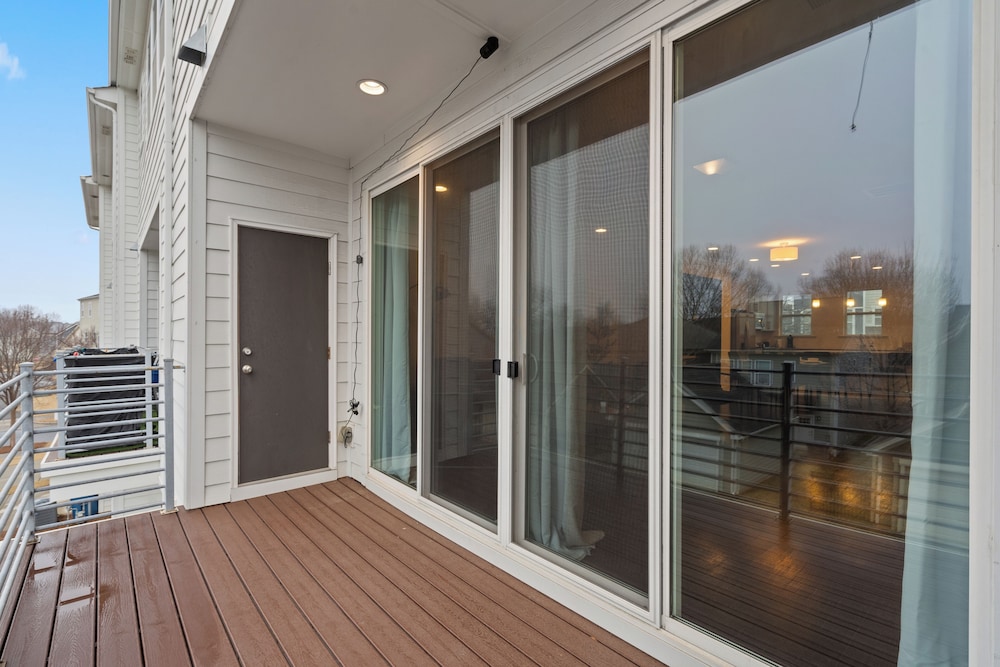 Luxe 3BR Townhouse in Camp North End