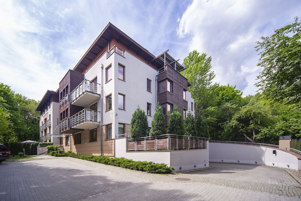 Apartments Haga by Renters view 4