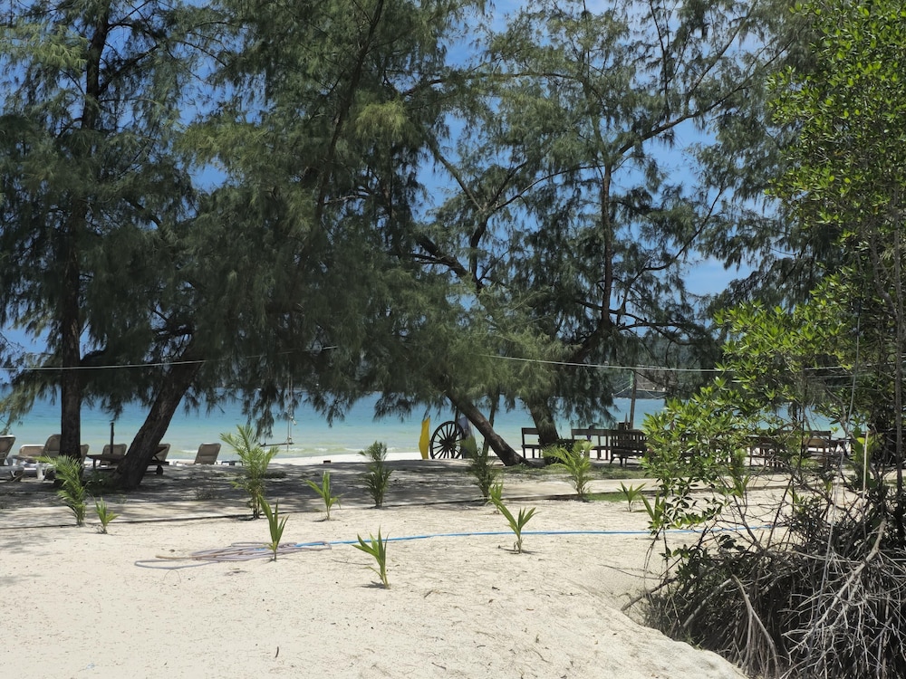 WHITE BEACH RESORT LONGSET