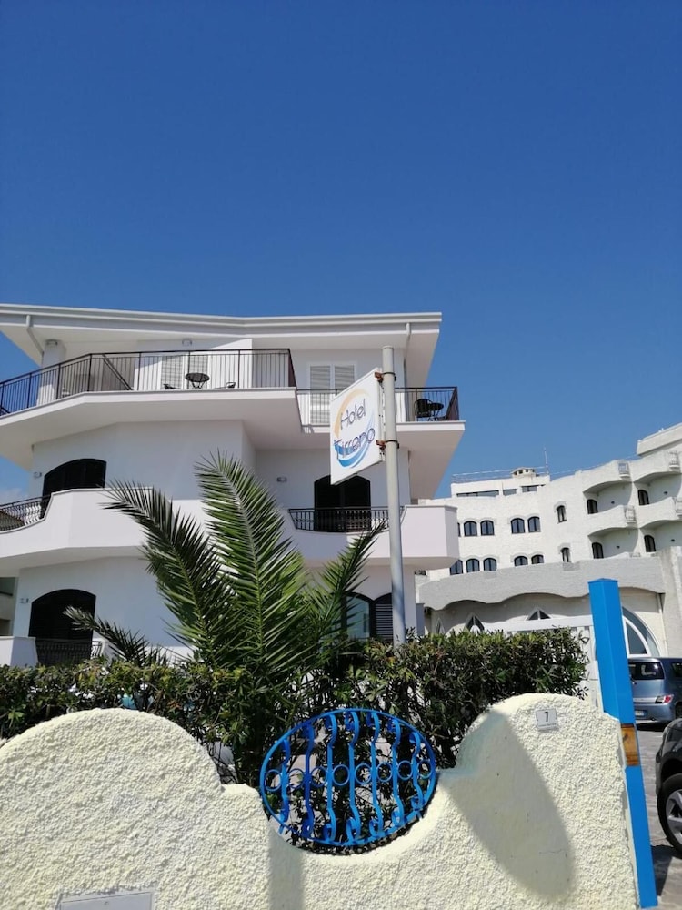 Hotel Tirreno