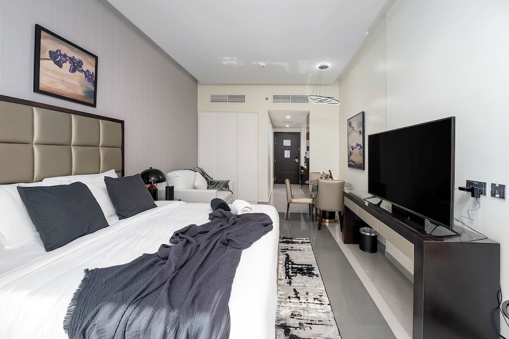 Chic Studio in Business Bay Near Burj Khalifa