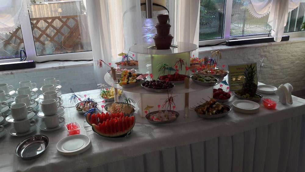 Restauracja i Sala Bankietowa AS - Noclegi - Property Image 11