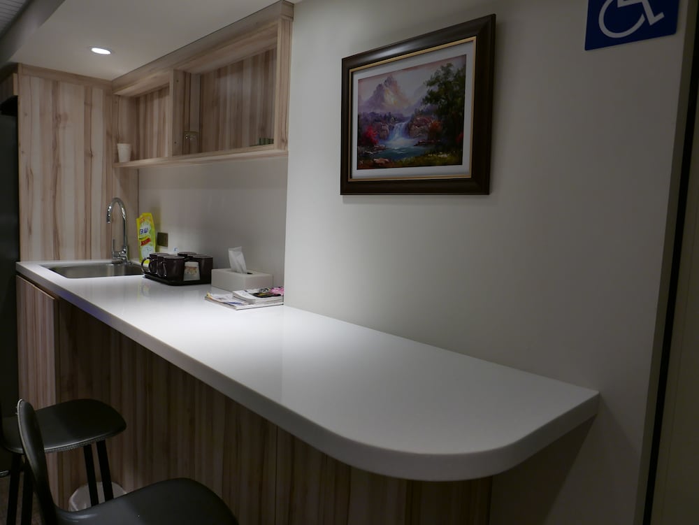 Ours Inn II