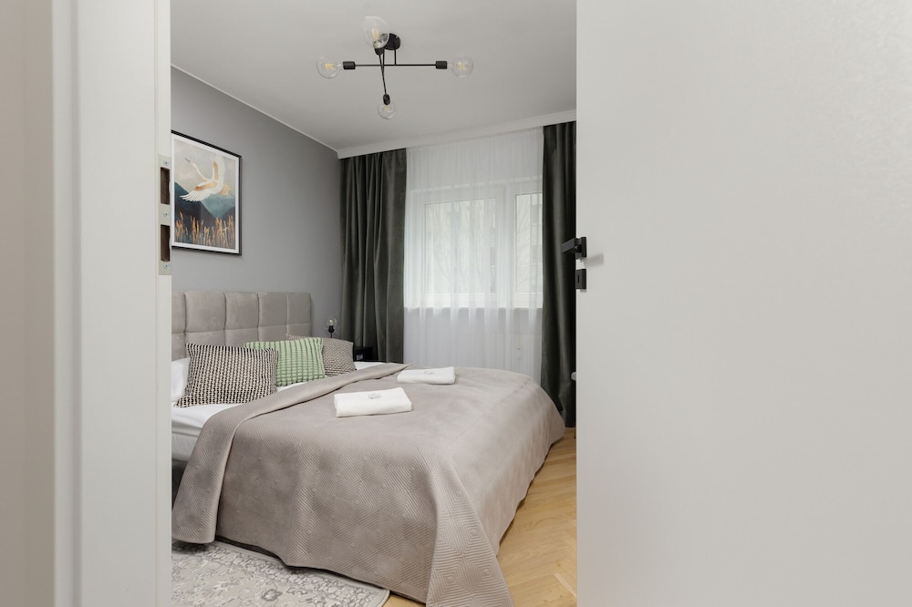 Apartment Heart of Warsaw by Renters view 2