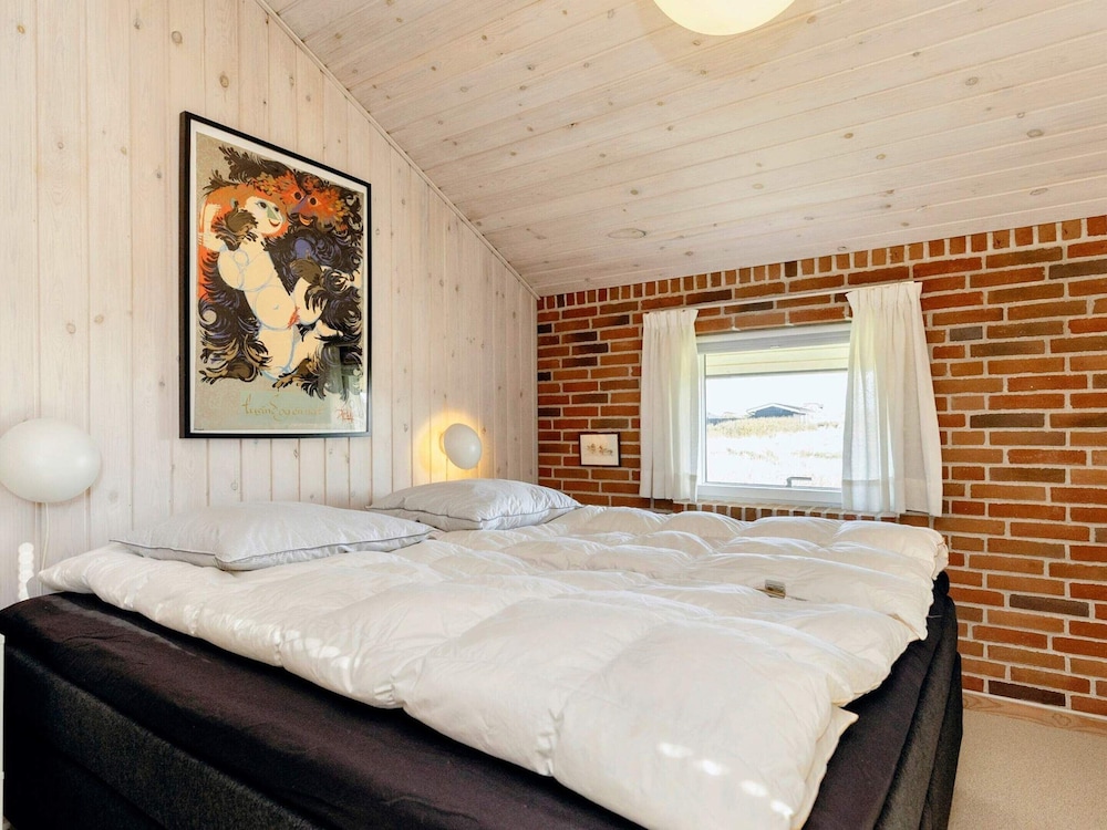 Spacious Holiday Home in Løkken near Sea view 2