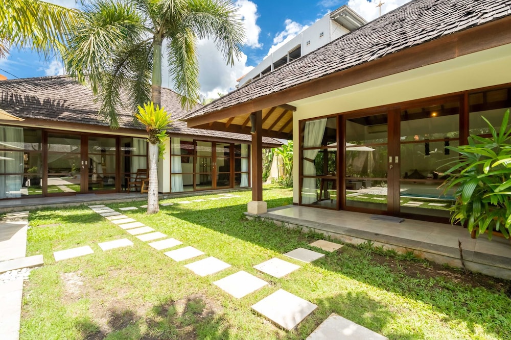 Villa Alroda Antik