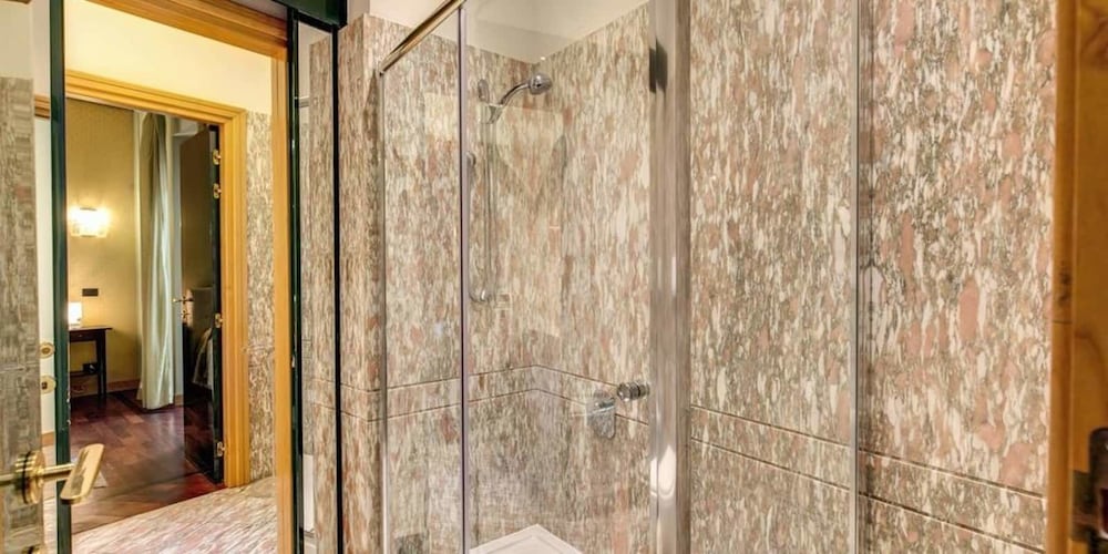 Elegant 2 bedrooms Campo dei Fiori