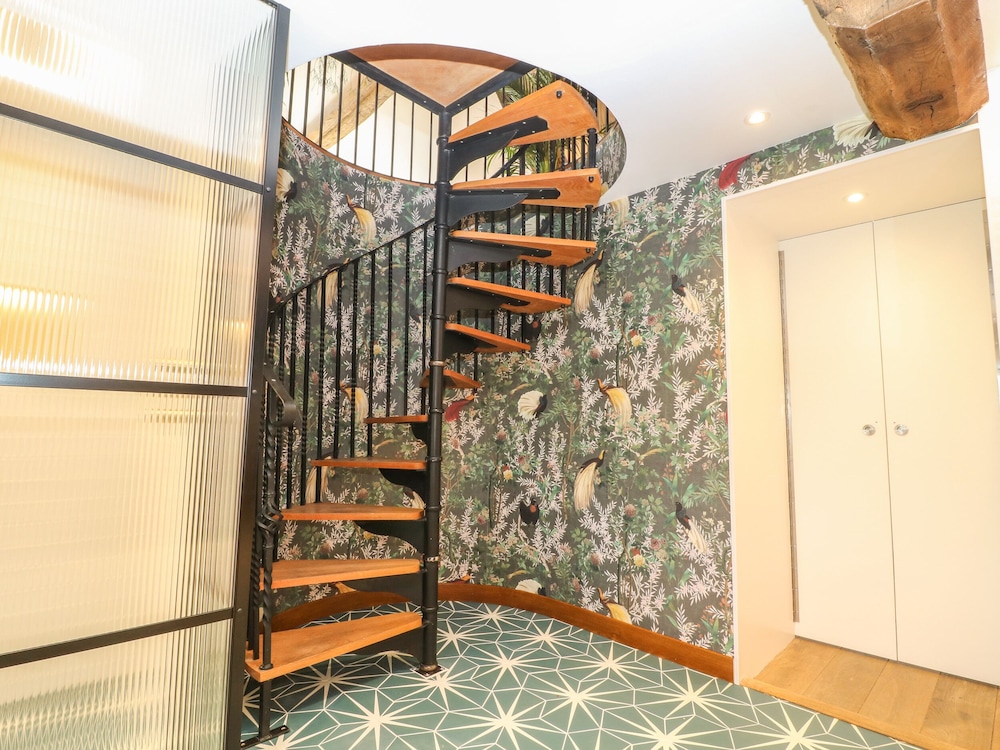 Stroud Vacations - Tickmorend Farm - Property Image 3