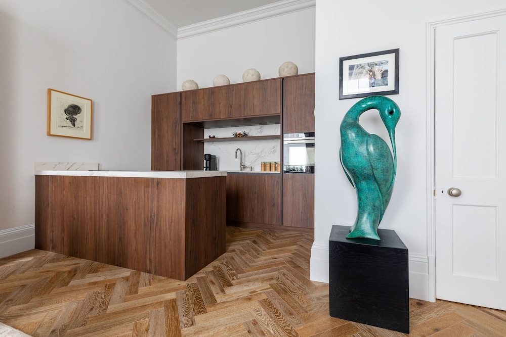 Elvaston Place III by Onefinestay
