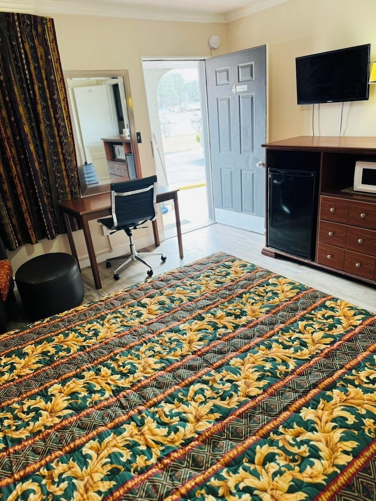 Budget Inn