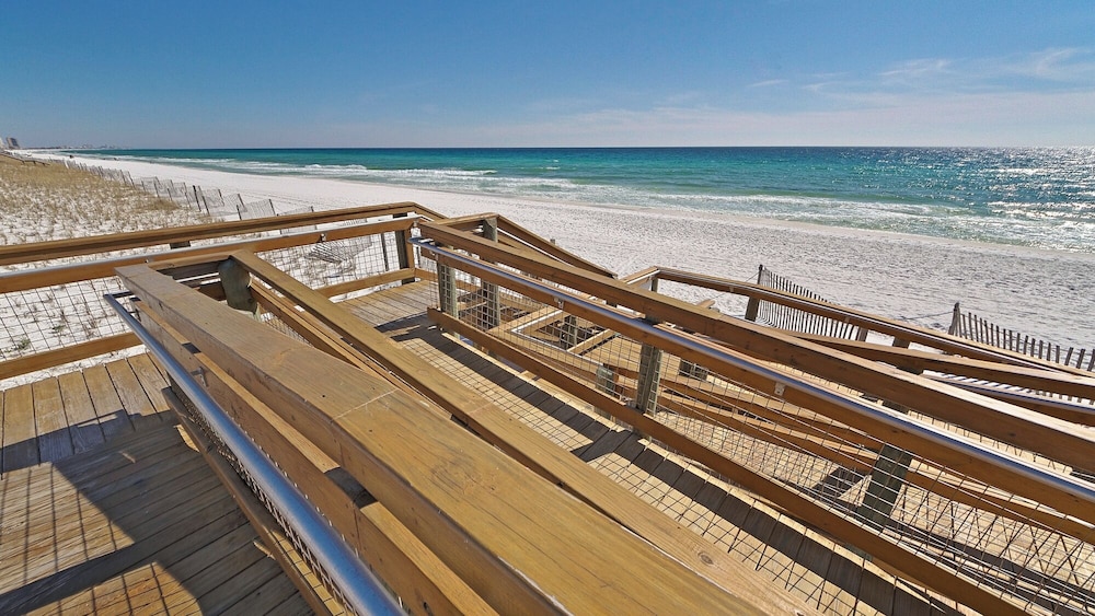 Destin Studio With Resort Amenities and Private Beach Access view 5