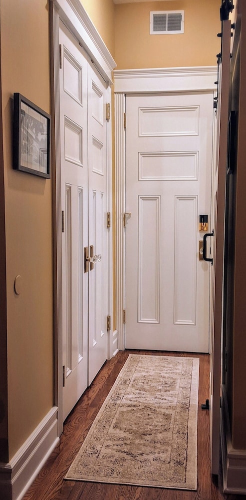 Bourbon Barrel Inn Bed & Breakfast