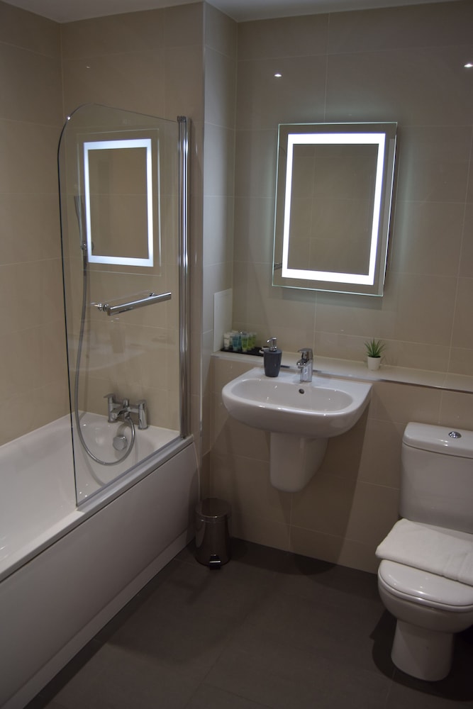 Morland House Apartments