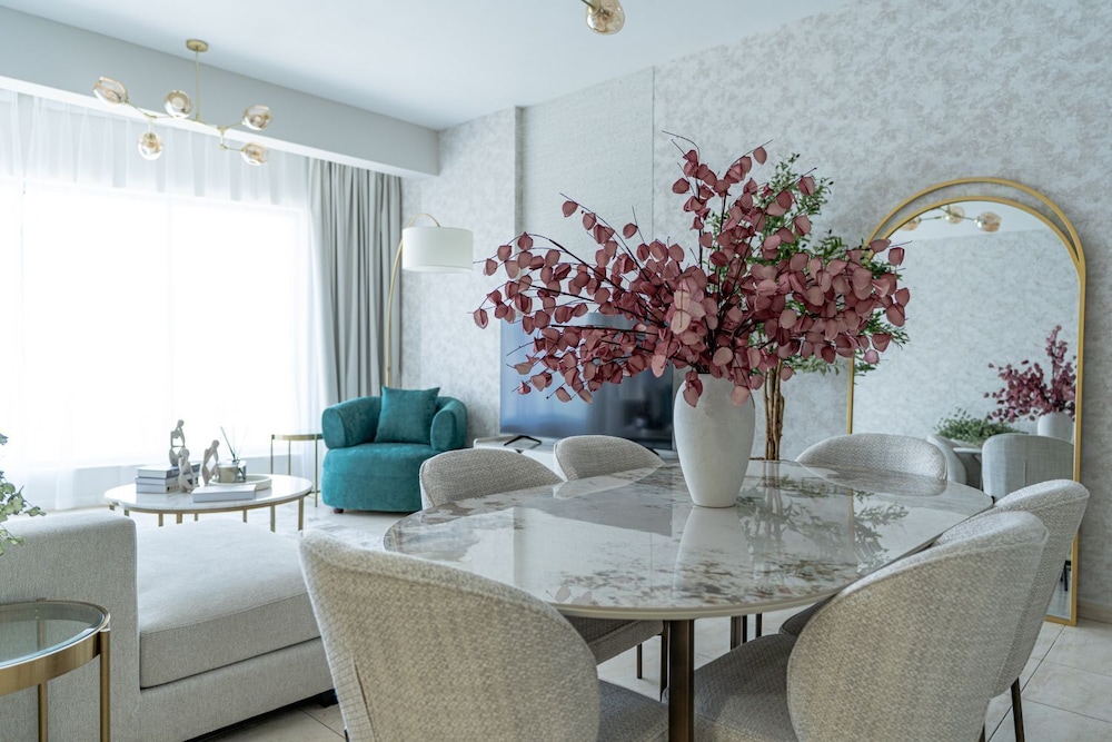 Iconic 2BR in Skycourt Dubailand
