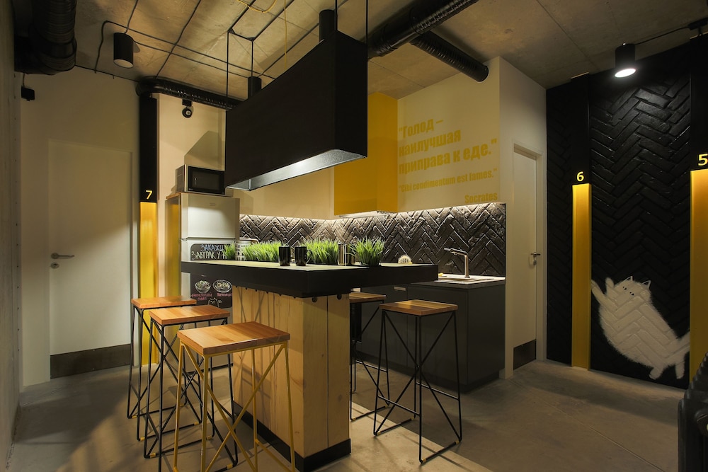Suffix Hostel & Apartments