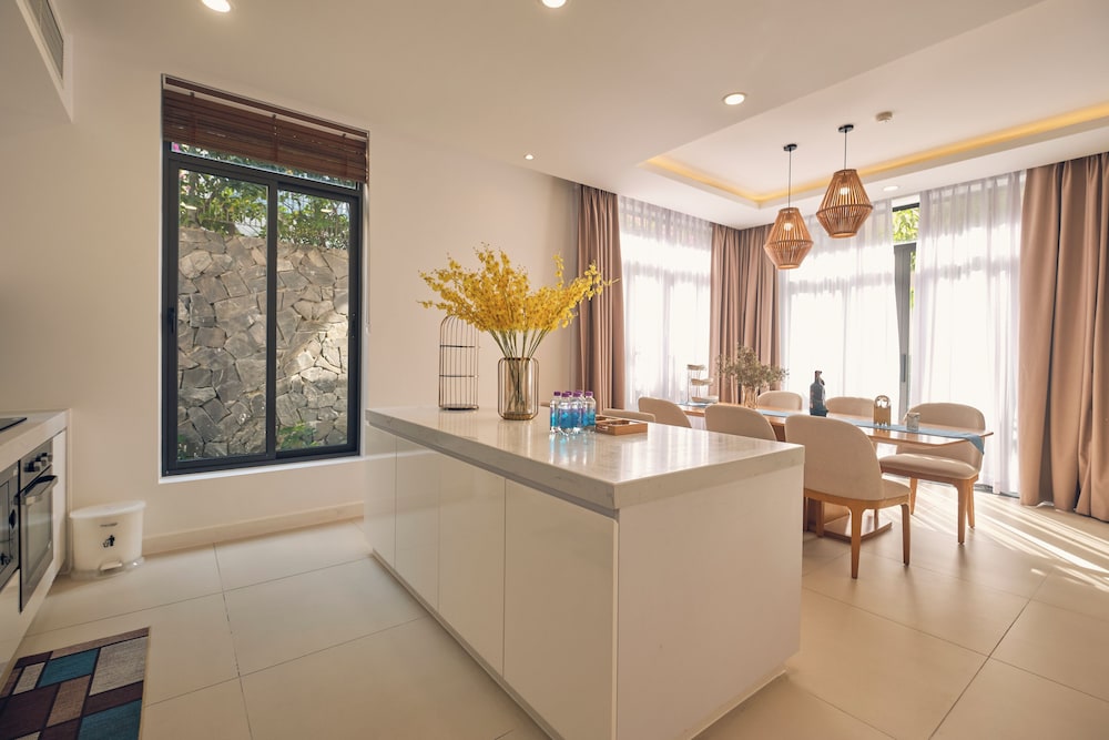 Ocean Sun Pool Villas Resort Cam Ranh