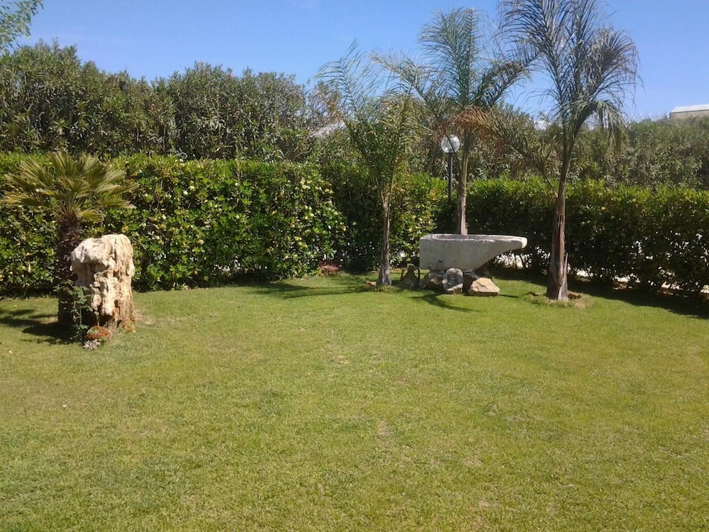 Kamarina Land
