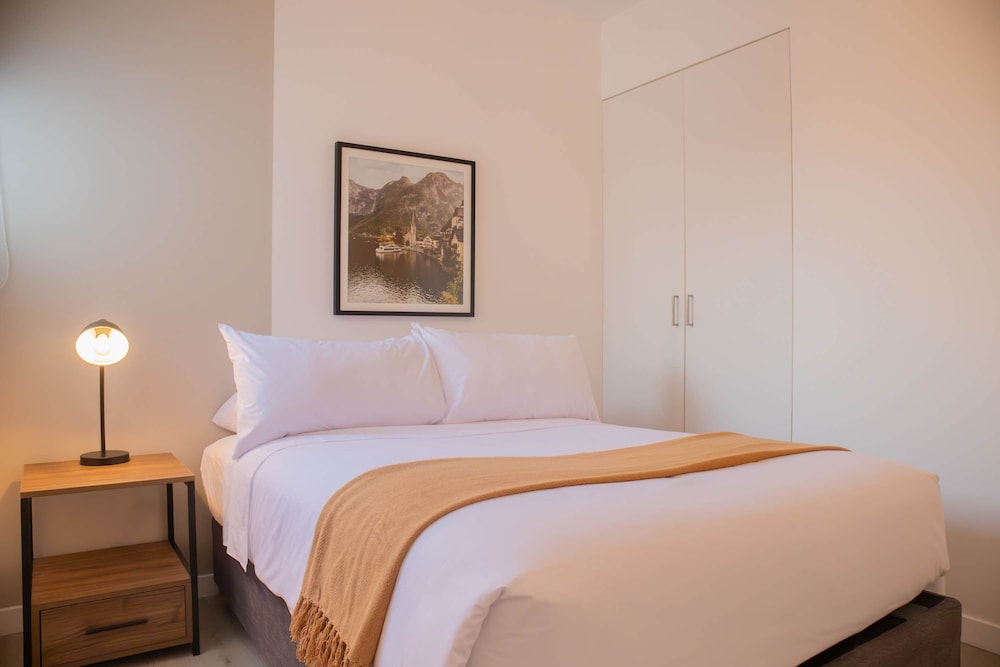 w Minimalist 2BR w Balcony in Barranco