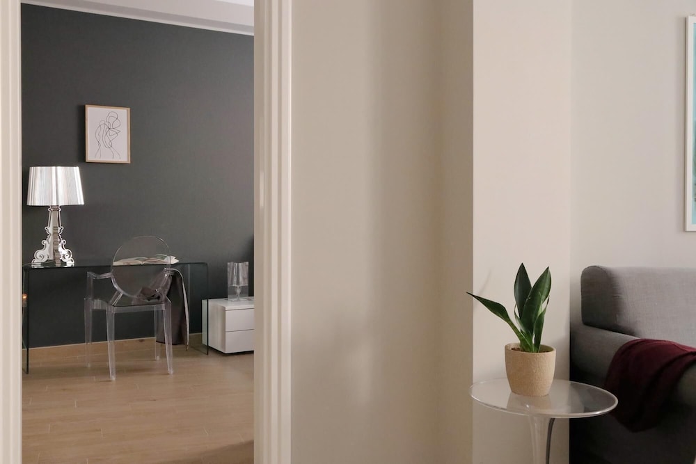 T2 Piazzetta Margutta T2 - My Extra Home
