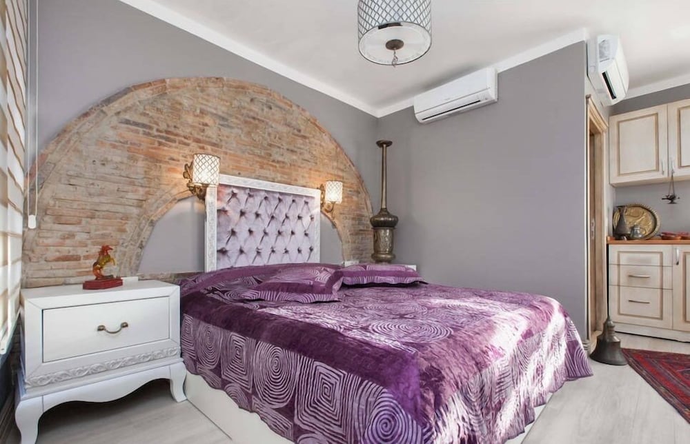 Galatolia Suites - Image 75