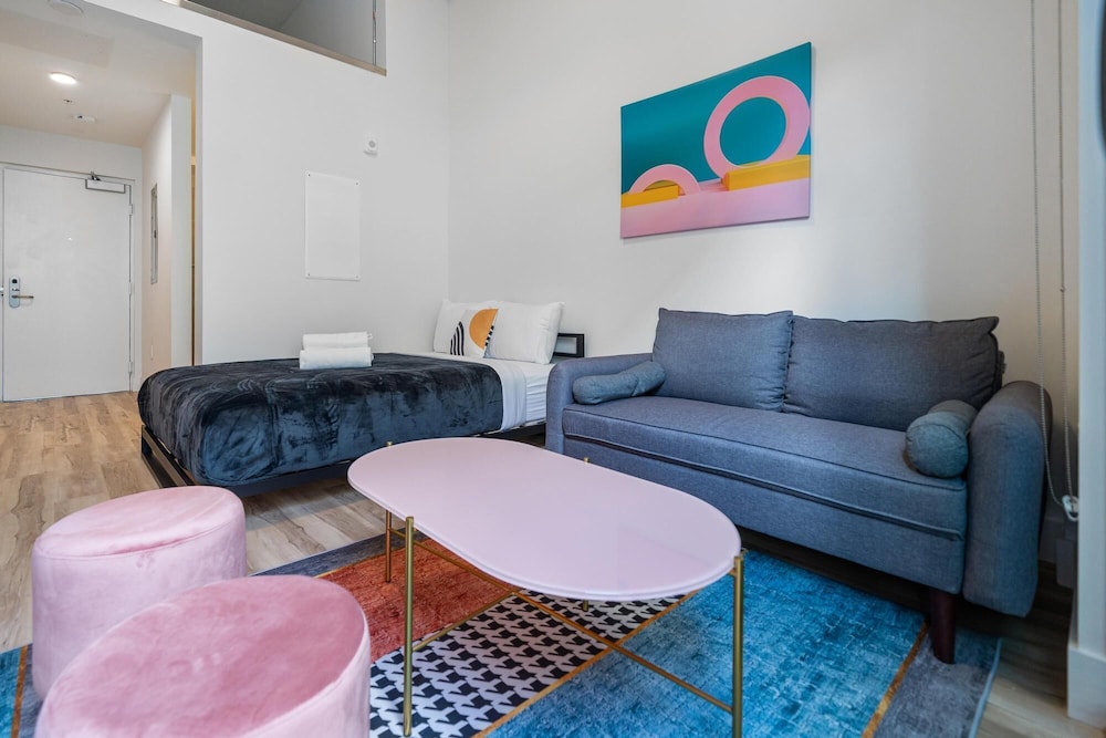 Pastel Apartments