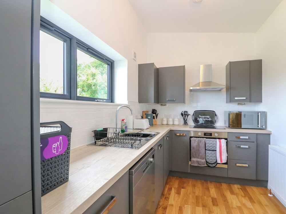 6 Strathtay Lodges