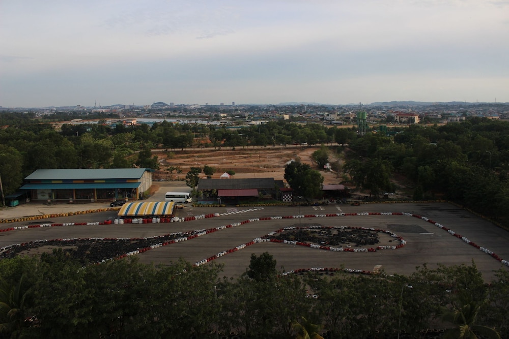 The Golden Bay Hotel Batam 77