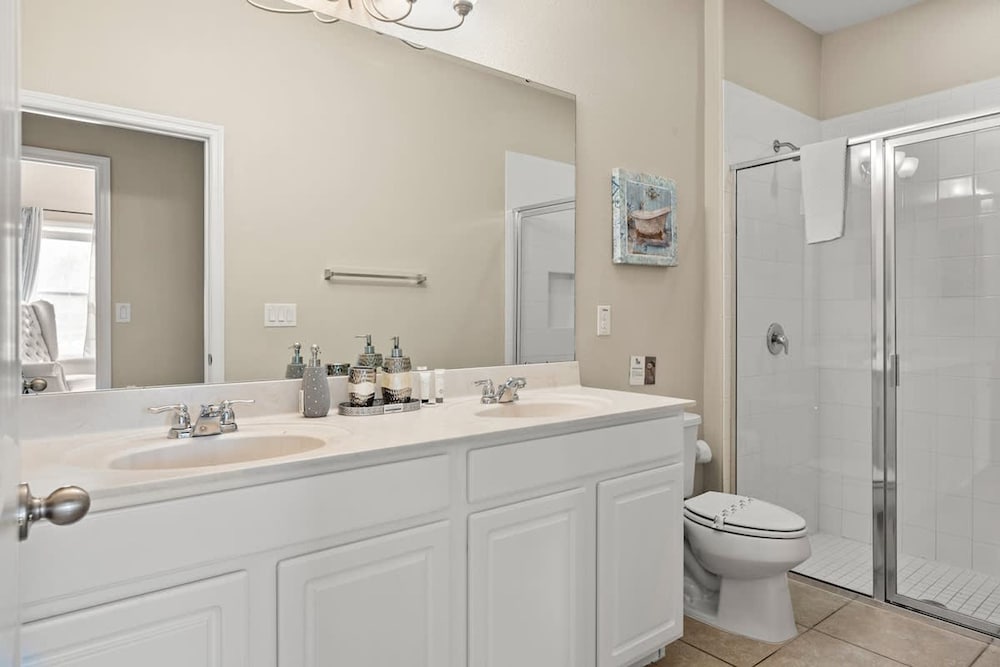 Themed Mickey Bedroom 4BR at Solterra