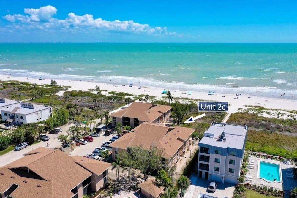Coquina Beach 2c 2 Bedroom Condo
